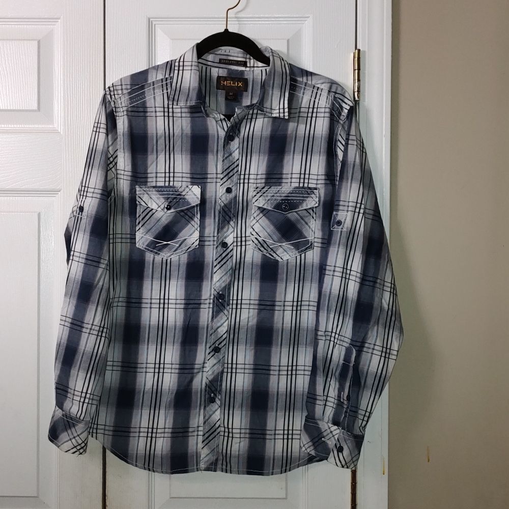 Helix athletic fit button down shirt  Sz M